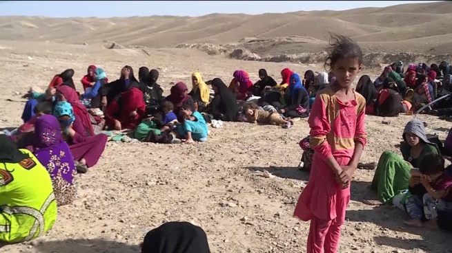 چیرۆكی ئەو خێزانەی بە برینداری خۆیان گەیاندە سەنگەرەكانی پێشمەرگە 