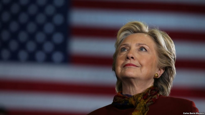 هیلاری کلینتۆن ئامادەیە هاوکاریی دۆناڵد ترامپ بکات