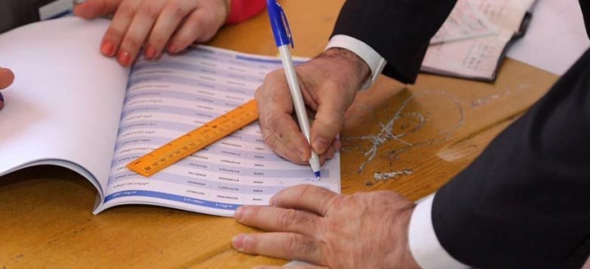 به‌مشێوه‌یه‌ ناوی بنكه‌ی ده‌نگدانه‌كه‌ت بدۆزه‌وه‌