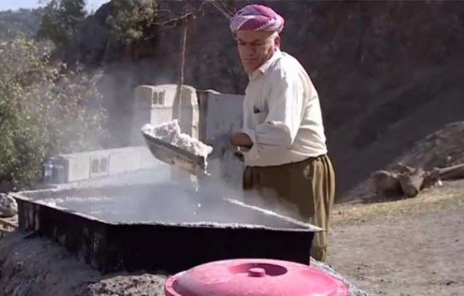 زیاتر له‌ دوو سه‌ده‌یه‌ دانیشتووانی شارەدێی پیران به‌م شێوه‌یه‌ خوێ به‌رهه‌مدێنن
