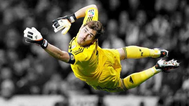 كاسیاس باشترین گۆڵپارێزی جیهان ئاشكرا ده‌كات