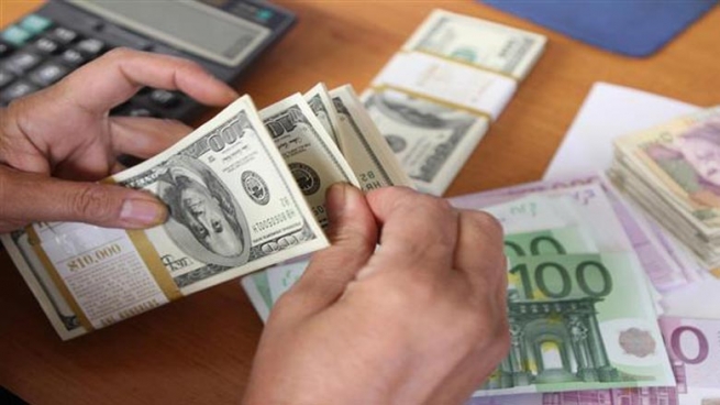 ئێران 5 ملیار دۆلار له‌ هاوپه‌یمانه‌كه‌ی به‌ قه‌رز وه‌رده‌گرێت