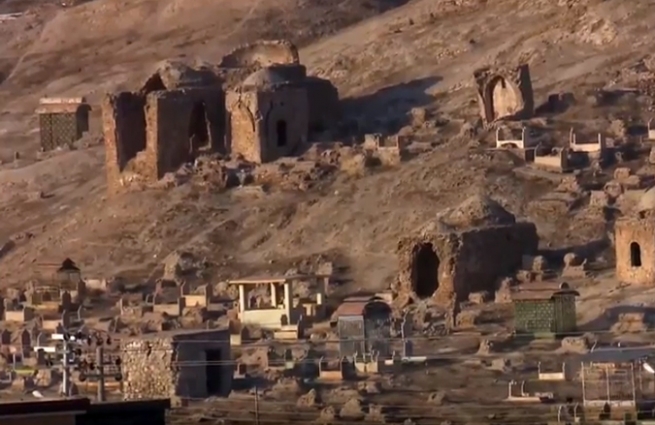 ھەوڵی دزینی شوێنەوارەكان دەدرێت