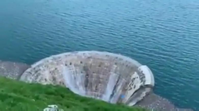 دوكان سه‌رڕێژی كرد