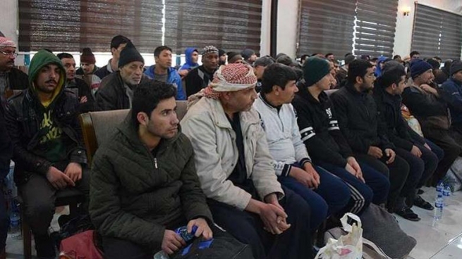 هه‌سه‌ده‌ نزيكه‌ى 300 ده‌ستگيركراوى ئازاد كرد
