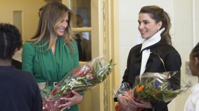  ميلانيا به‌م جۆره‌ پێشوازى له‌ شاژنى ئه‌رده‌ن ده‌كات