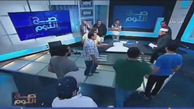 پارێزه‌رێك به‌ پێڵاو هێرشده‌كاته‌ سه‌ر موفتى ئوستراليا