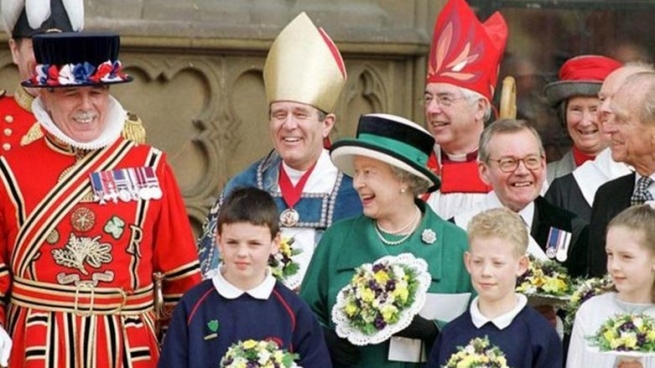 شاژنى بريتانى ئاهه‌نگى 91 ساڵه‌ى له‌دايكبوونى گێڕا