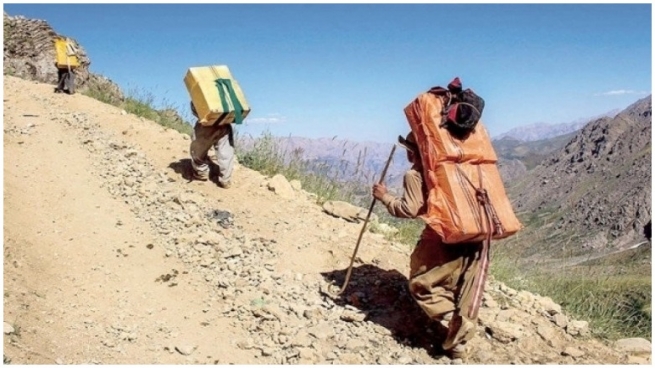 مینێک چوار کۆڵبەری کوردی کردە قوربانی