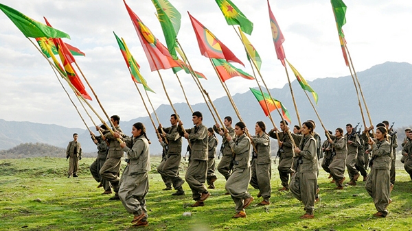 رێکخراوی مافی مرۆڤ: گرووپەکانی سەربە پەکەکە منداڵان چەکدار دەکەن