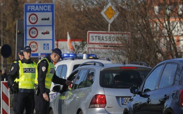 پـۆلیسی فەڕەنسا 168 ئۆپەراسیۆنی پشـکنین لە وڵاتەکەی ئەنجام دەدات و 23 کەس دەسـتگیردەکات