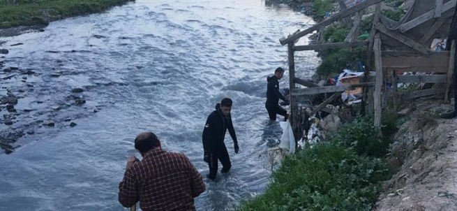  هه‌ولێر.. دوو مێردمنداڵ له‌ گۆماوێكی ئاوه‌ڕۆدا خنكان