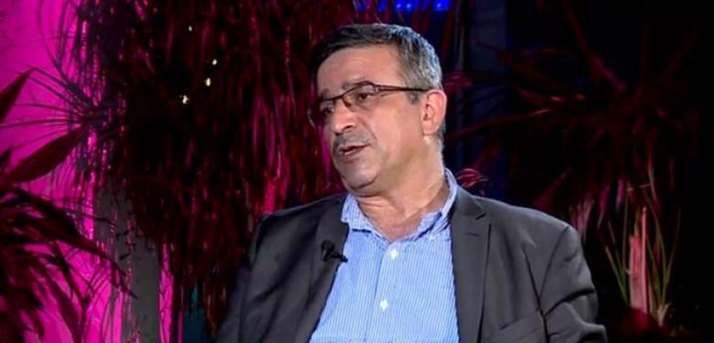 هێمن هه‌ورامی: پێویست ناكات لایه‌نه‌ سیاسییه‌كان 