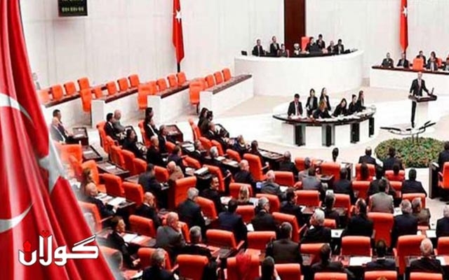 هەڵگرتنی پارێزبەندی لەسەر پەرلەمانتارانی هەدەپە پەرلەمانی توركیا هەڵدەوەشێنێتەوە