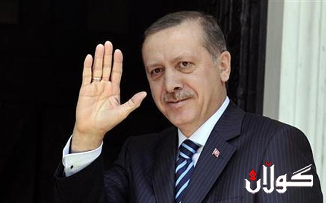  ئەردۆغان رەگەزنامەی تورکیا بە هاووڵاتییانی عێراق و سووریا دەبەخشێت 