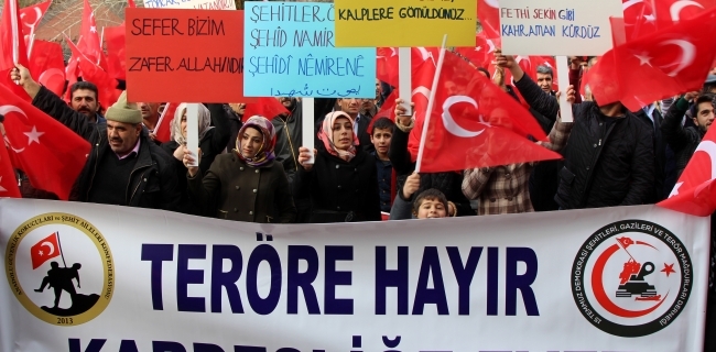 لە ئامەد خۆپێشاندانێك دژی پەكەكە بەڕێوەدەچێ 