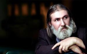  هونه‌رمه‌ندى ناودارى كورد عه‌باسى كه‌مه‌ندى له‌ شارى سنه‌ كۆچى دوایى كرد 