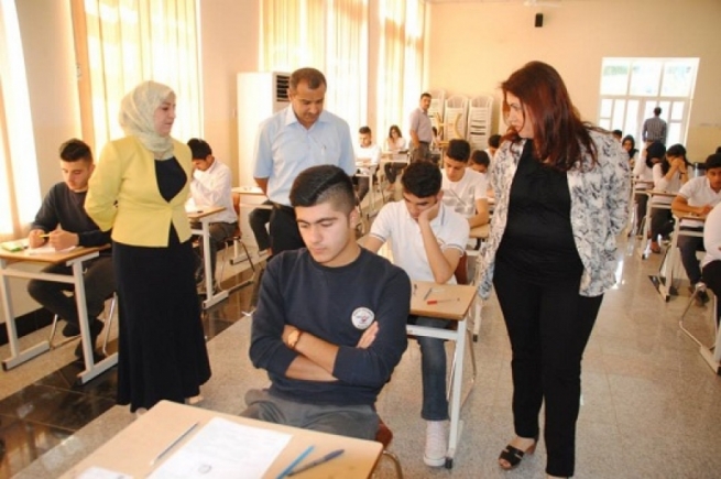 شارباژێڕ.. ژمارەیەك مامۆستا بەشێوەی وانەبێژ دادەمەزرێن