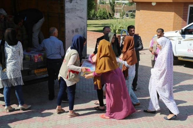 دەزگای خێرخوازیی بارزانی لە مانگی رەمەزاندا ھاوکاری بەشە ناوخۆییەکان دەکات