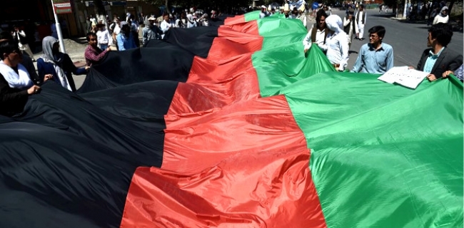  ئەفغانستان.. سێ تەقینەوەی خۆکوژی دەیان کەسی کردە قوربانی 