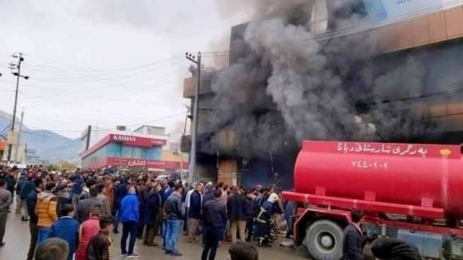 ئاگر لە بازاڕێکی شاری سۆران کەوتەوە