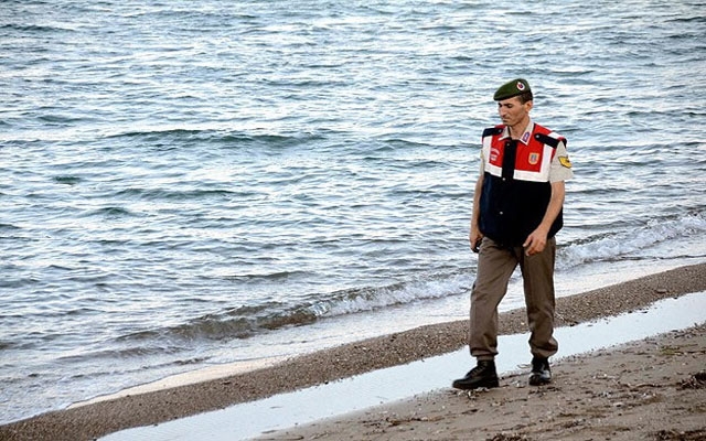 ئەو ئەفسەرەی تەرمی ئالانی هەڵگرتەوە باس لە رووداوەکە دەکات