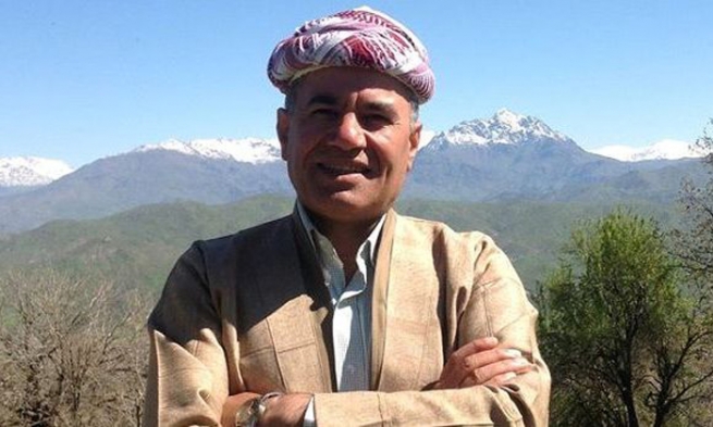 عەلی عەونی: پێشەوا چووە سەر بەردێك و كۆماری كوردستانی راگەیاند