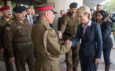  وەزیری بەرگری ئەڵمانیا بە بەغدای گوت: زیاتر یارمەتی پێشمەرگە دەدەین 