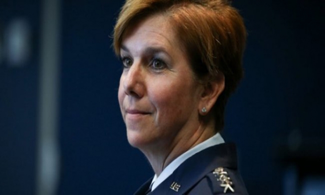 ژنێک کرایە فەرماندەی باڵای هێزی بەرگریی ئەمەریکا 