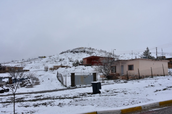 لە سنوورێ ئامێدیێ بەفربارین دەست پێکر