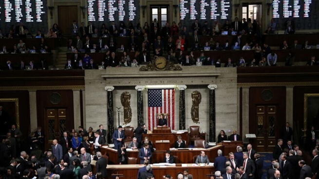 پیرانی ئه‌مه‌ریكا رێككاری دادگاییكردنی تره‌مپ ده‌گرێته‌ به‌ر