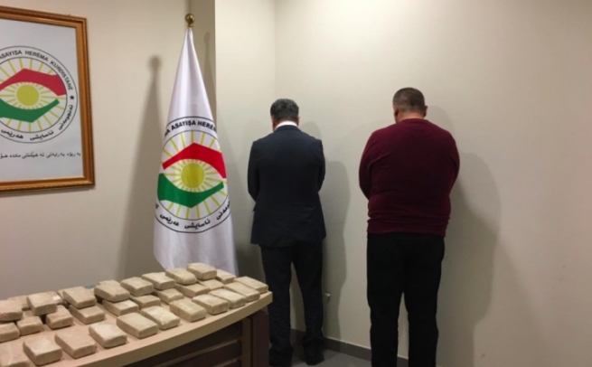 لە ئاکرێ هێزەکانی ئاسایش دوو تۆمەتباریان بە 26 کیلۆگرام ماددەی هۆشبەرەوە دەستگیر کرد