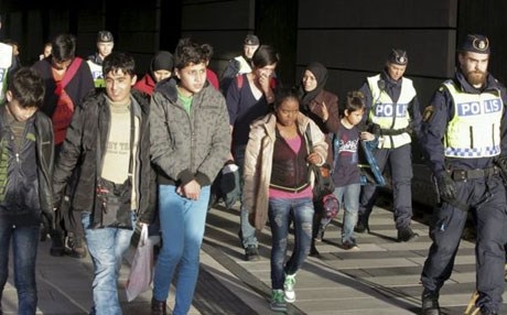  سوێد 80 هەزار کۆچبەر دیپۆرت دەکاتەوە 