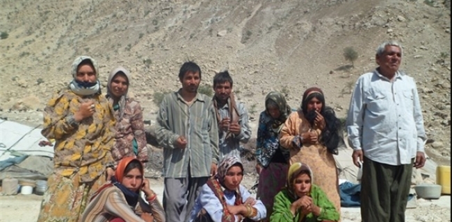  لە ئێران بنەماڵەیەک 70 ساڵە لە شاخ دەژین 