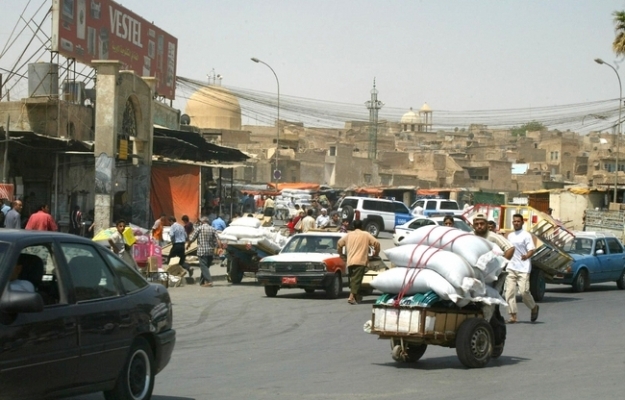  لە ترسی نزیكبونەوەی ئۆپەراسیۆنی ڕزگاركردنی شارەكە، خەڵكی مووسڵ ئازوقە زەخیرە دەكەن 