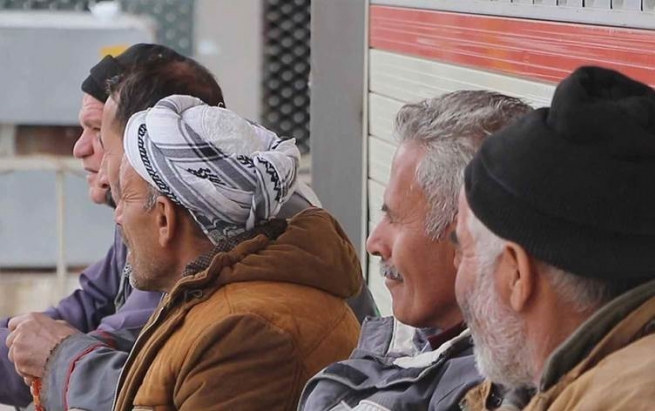 کۆرۆنا بووەتە هۆی بێکاربوونی هەزاران کەس لە لە رۆژهەڵاتی کوردستان 