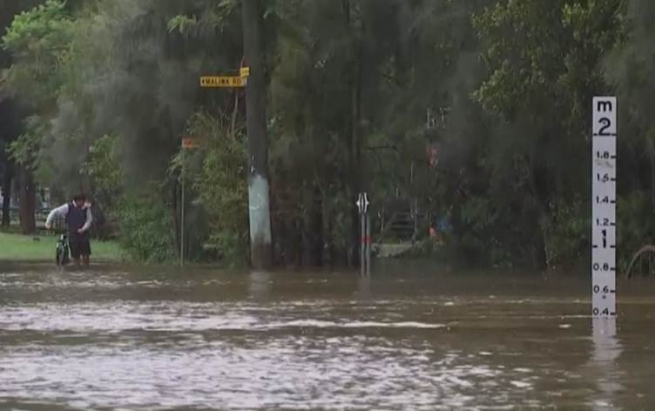 گەردەلوولێکی بەهێز روو لە ئوسترالیا دەکات
