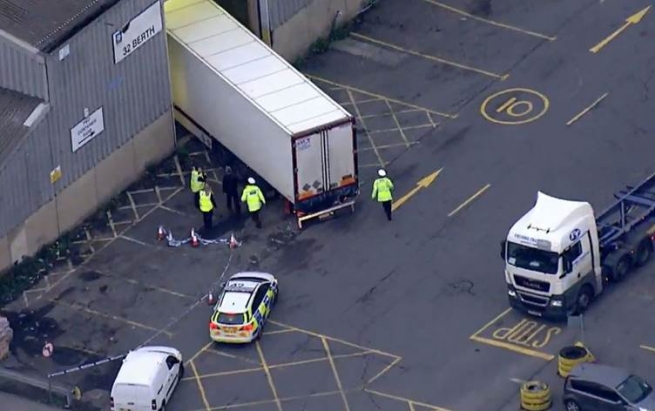 گرووپێک دەستگیرکران کە 10 هەزار کوردیان گواستووەتەوە بەریتانیا