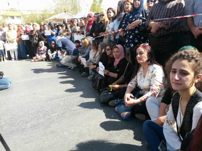 مامۆستایانى ناڕازیی سه‌رجه‌م شاره‌كان كۆتاییان به‌ بایكۆت هێنا