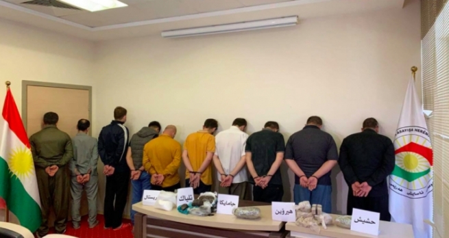  لەبەر نەبوونی تاوانبار بەندیخانەکان دادەخرێن 