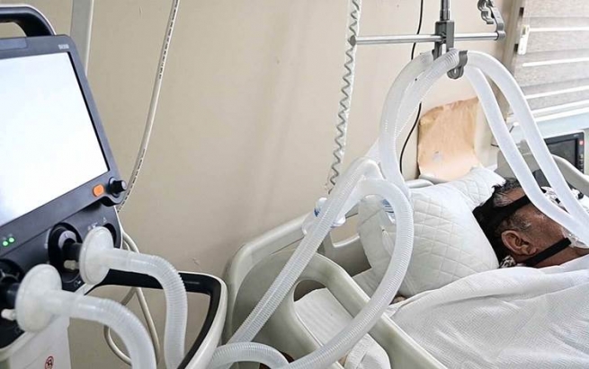 برای تووشبوویەکی کۆرۆنا: لە نەخۆشخانەیەکی تایبەت بۆ پێنج شەو 10 هەزار دۆلارمان لێ وەرگیراوە 