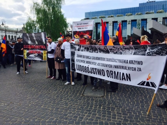 قوتابیانی كورد له‌ پۆلونیا به‌شداری یادی جینۆسادی ئه‌رمه‌نیه‌كان بوون