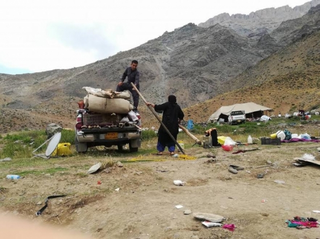  کۆچەری و جووتیاران لەترسی تۆبپارانەکانی ئێران کوێستانەکان جێ دەھێڵن