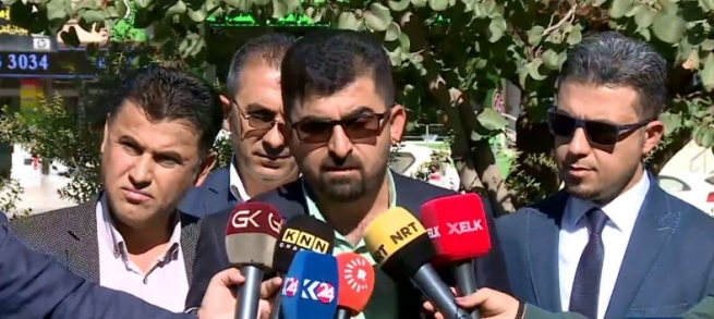 له‌ سلێمانى دژى موچەی خانه‌نشينى په‌رله‌مانتاران چالاكان گردبوونه‌وه‌يه‌كيان ئه‌نجامدا