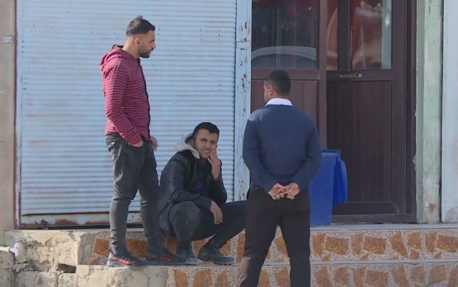 بەهۆی رێگری لە دانیشتووانی کەمپی مەخموور بۆ هەولێر نزیكه‌ی دوو هەزار و 500 كه‌س بێكار بوونە