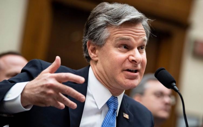 بەڕێوەبەری ئێف بی ئای: چین هەوڵی دزینی لێکۆڵینەوەکانمان لەبارەی کۆرۆنا دەدات