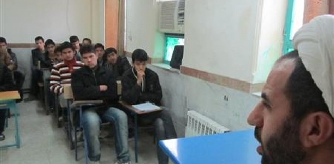 ئێران قوتابخانە بە زمانی فارسی لە عێراق دەكاتەوە 