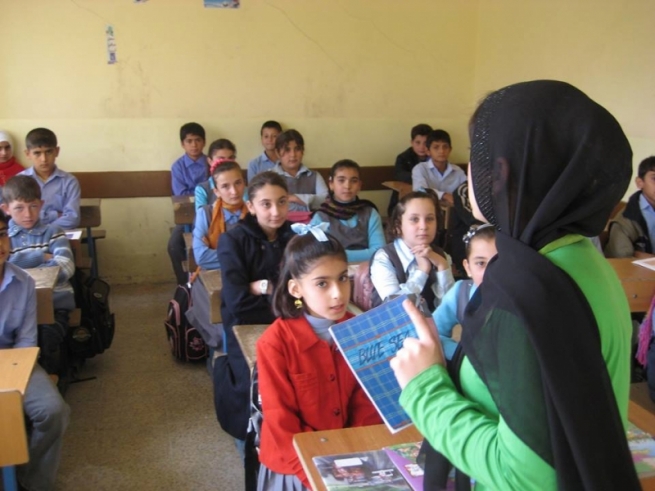 وه‌زاره‌تى په‌روه‌رده‌ ڕێنمایى پێدانى مۆڵه‌تى خوێندنى مامۆستایانى ده‌ركرد