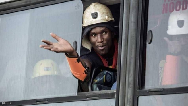 نزیکەی هەزار کرێکار لە مردنێکی مسۆگەر رزگار کران