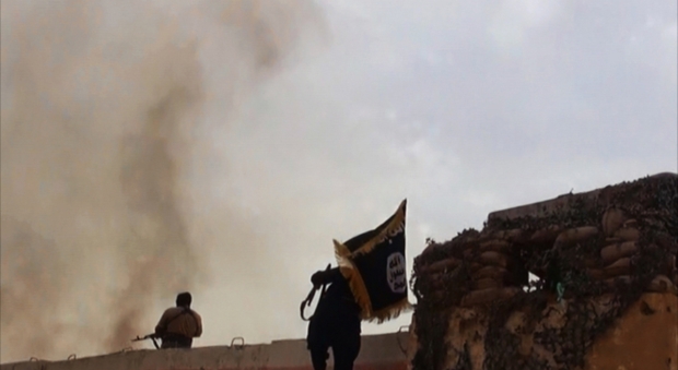 سه‌رچاوه‌كان: له‌ هێرشێكى ئاسمانیدا دوو سه‌ركرده‌ى داعش له‌ ته‌له‌عفه‌ر كوژران